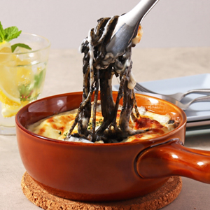 漆黒のいかすみパスタ