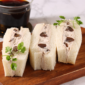 渋皮マロンの コーヒークリームサンド